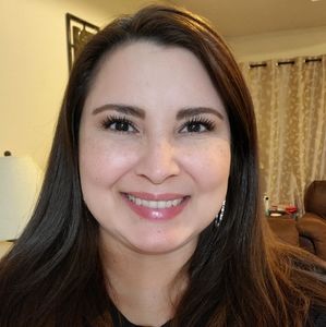 Meet your Posher, Monica